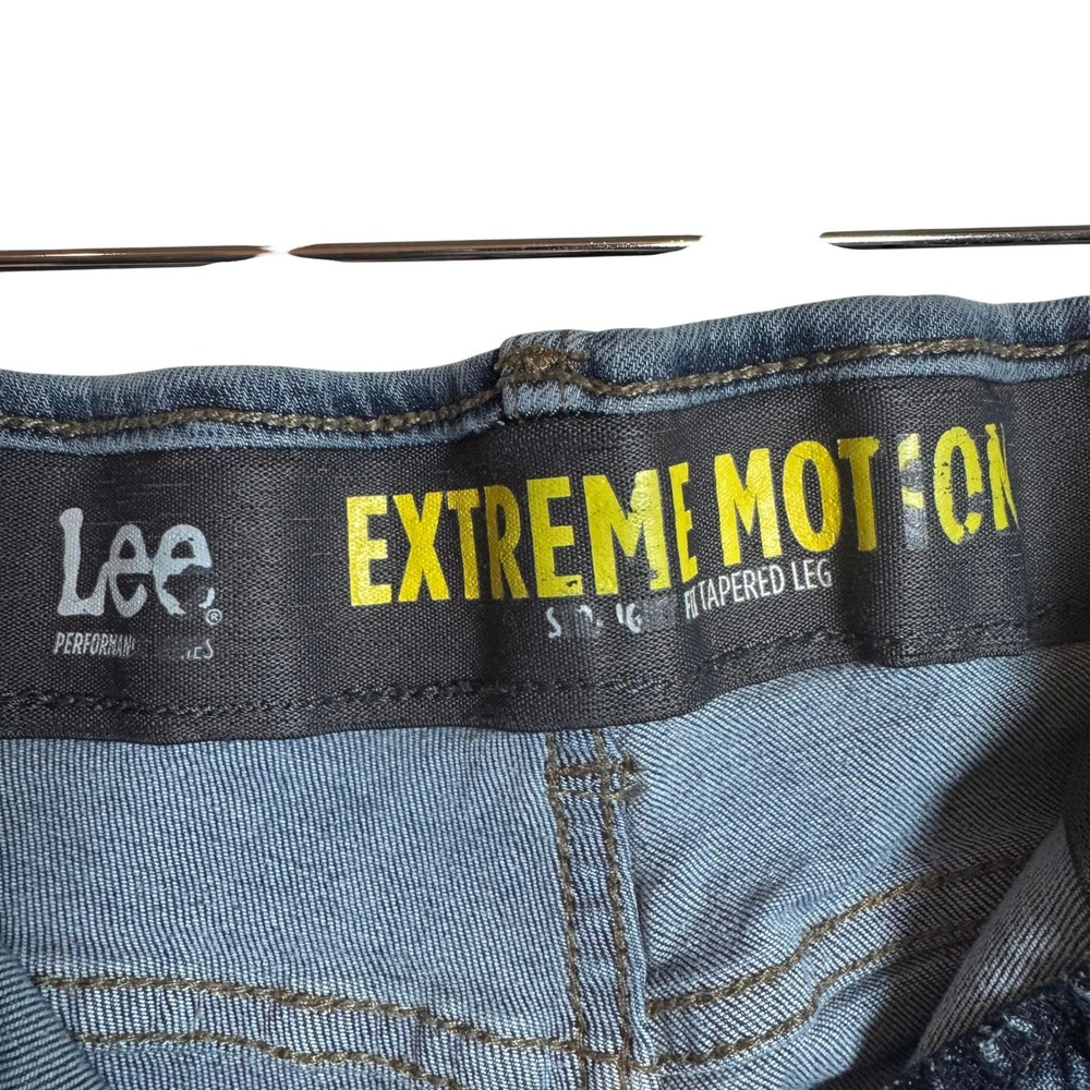 Lee Extreme Motion Men's Size 38x32 Jeans Tapered Leg Blue Denim - Picture 3 of 7